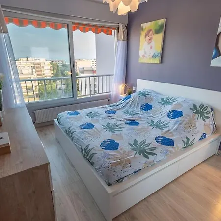 3 Pieces Appartement *